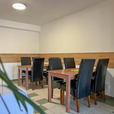 Rs Motel 2*